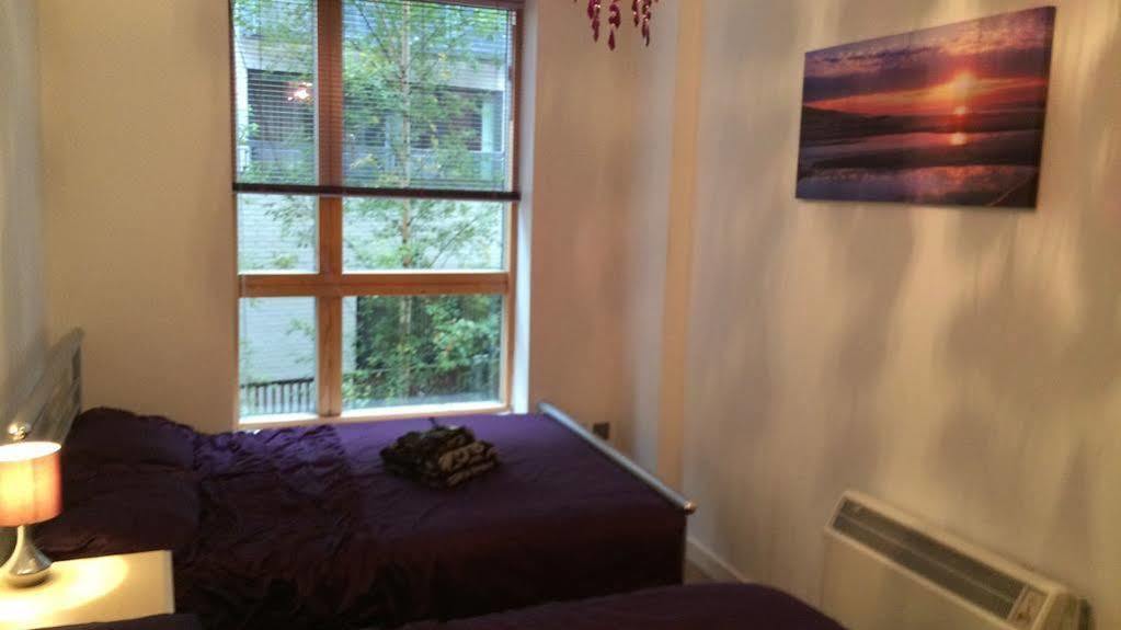 แมนเชสเตอร์ ยูนิเวอร์ซิตี้ Apartment ภายนอก รูปภาพ